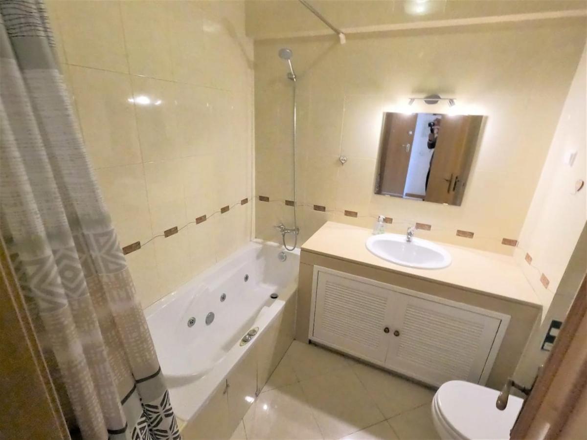 Algarve Modern T1 Apartment With Balcony In Albufeira Luaran gambar