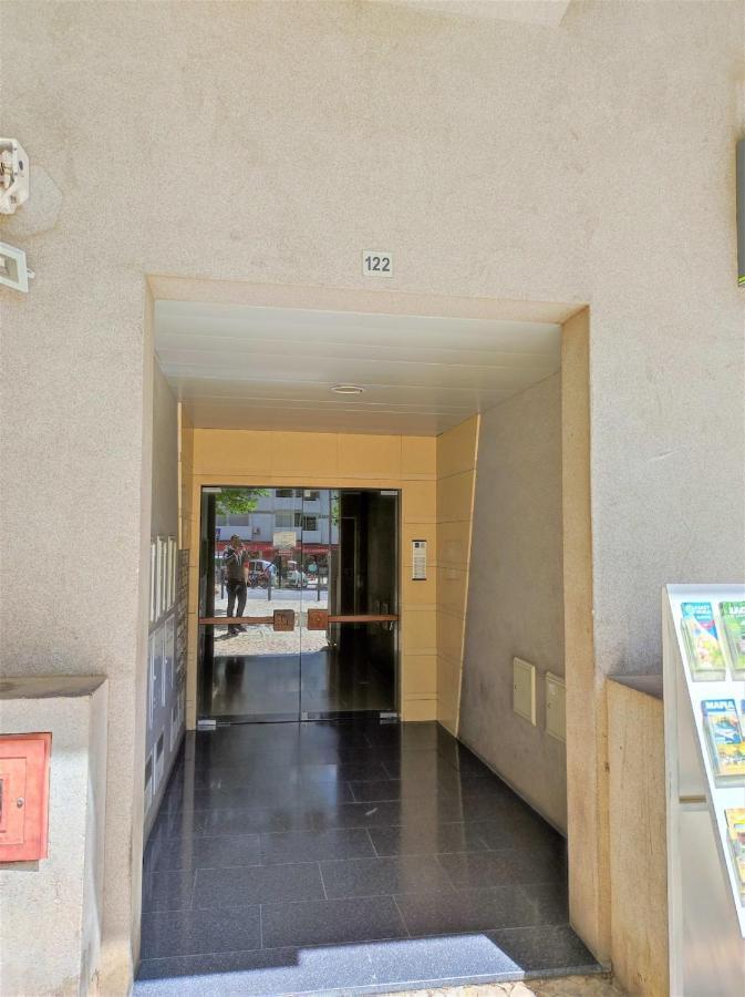 Algarve Modern T1 Apartment With Balcony In Albufeira Luaran gambar